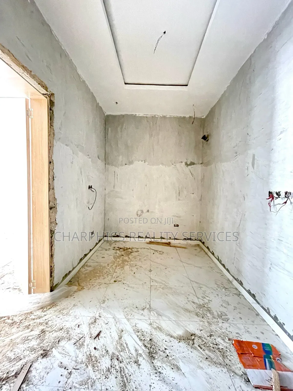 4bdrm Duplex in Ikota for sale
