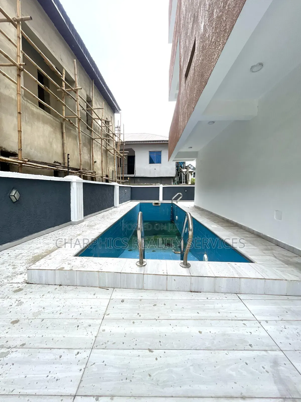 5bdrm Duplex in Ajah for sale
