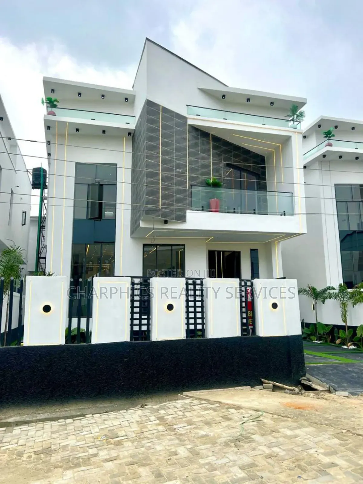 4bdrm Duplex in Ajah for sale