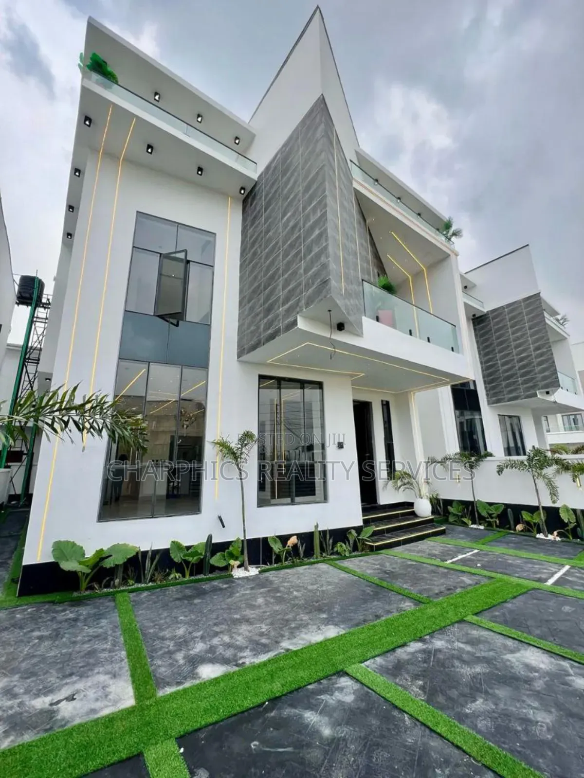 4bdrm Duplex in Ajah for sale