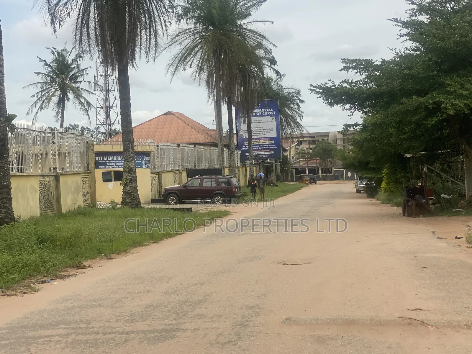 400ft by 400ft(16plots) on a Tarred Road at Ugbor, G.R.A.
