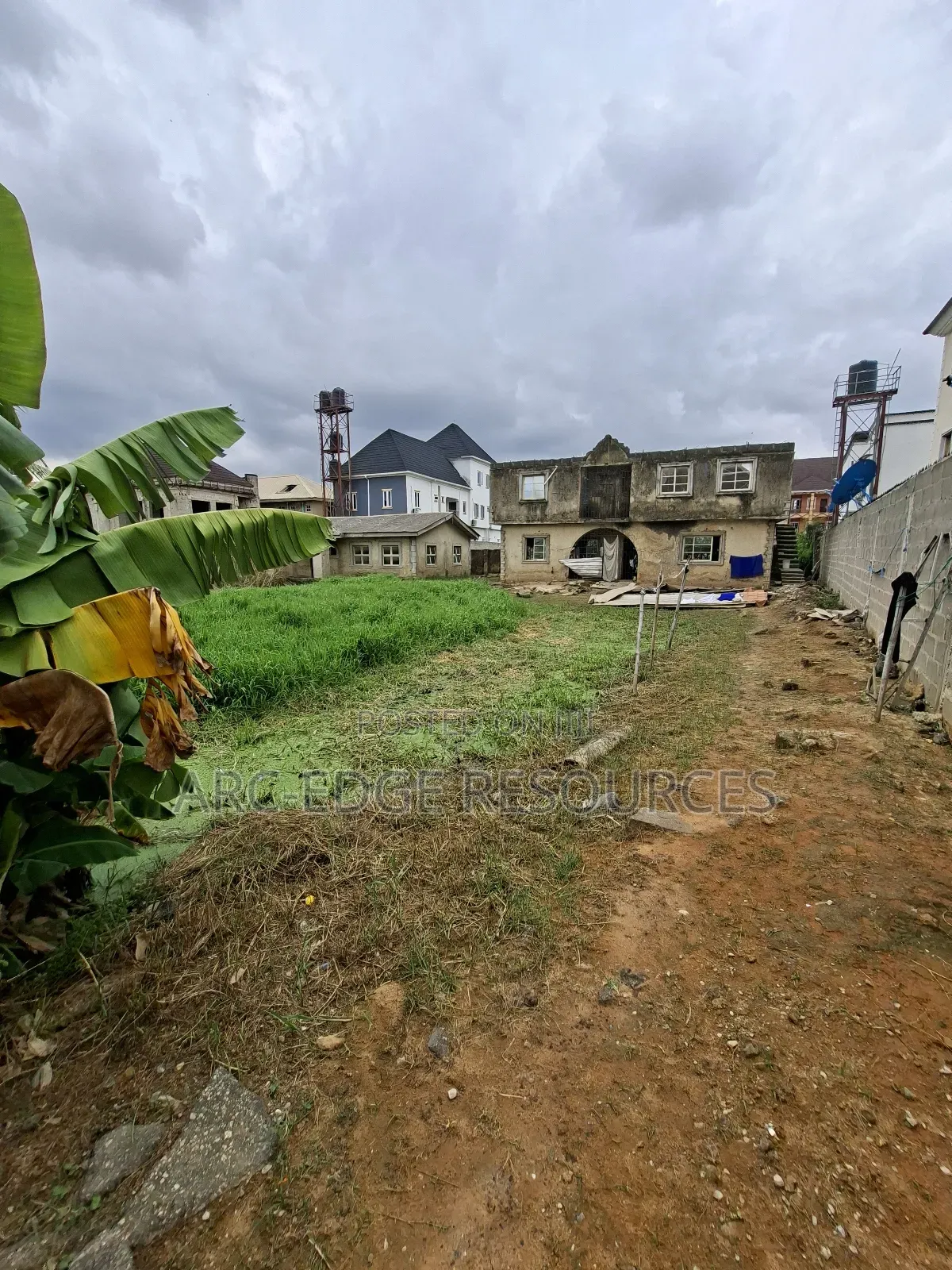 Dry Land With Setback of 2units of Bedroom