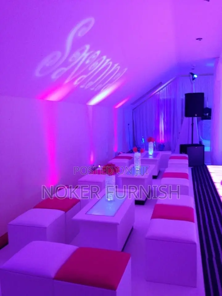 Club Chair/ Hotel