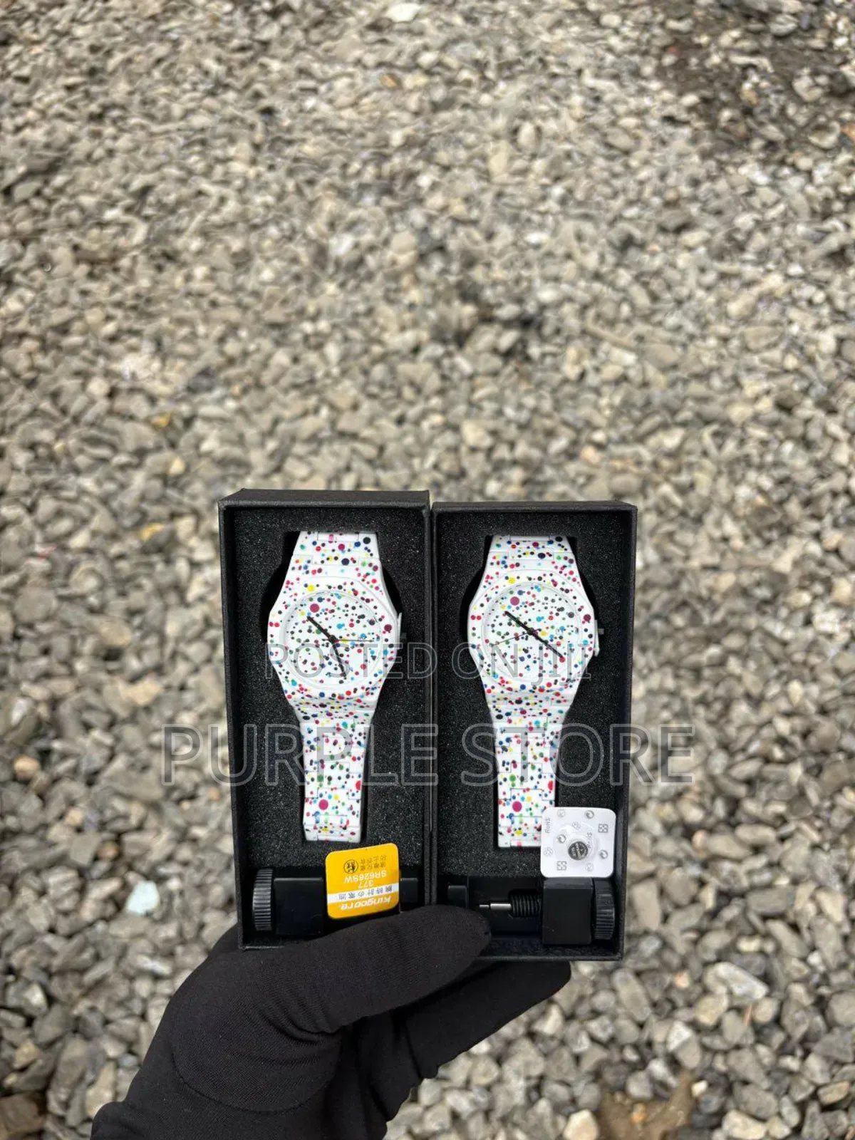 Quality Unisex  Wristwatch  Different  Colours