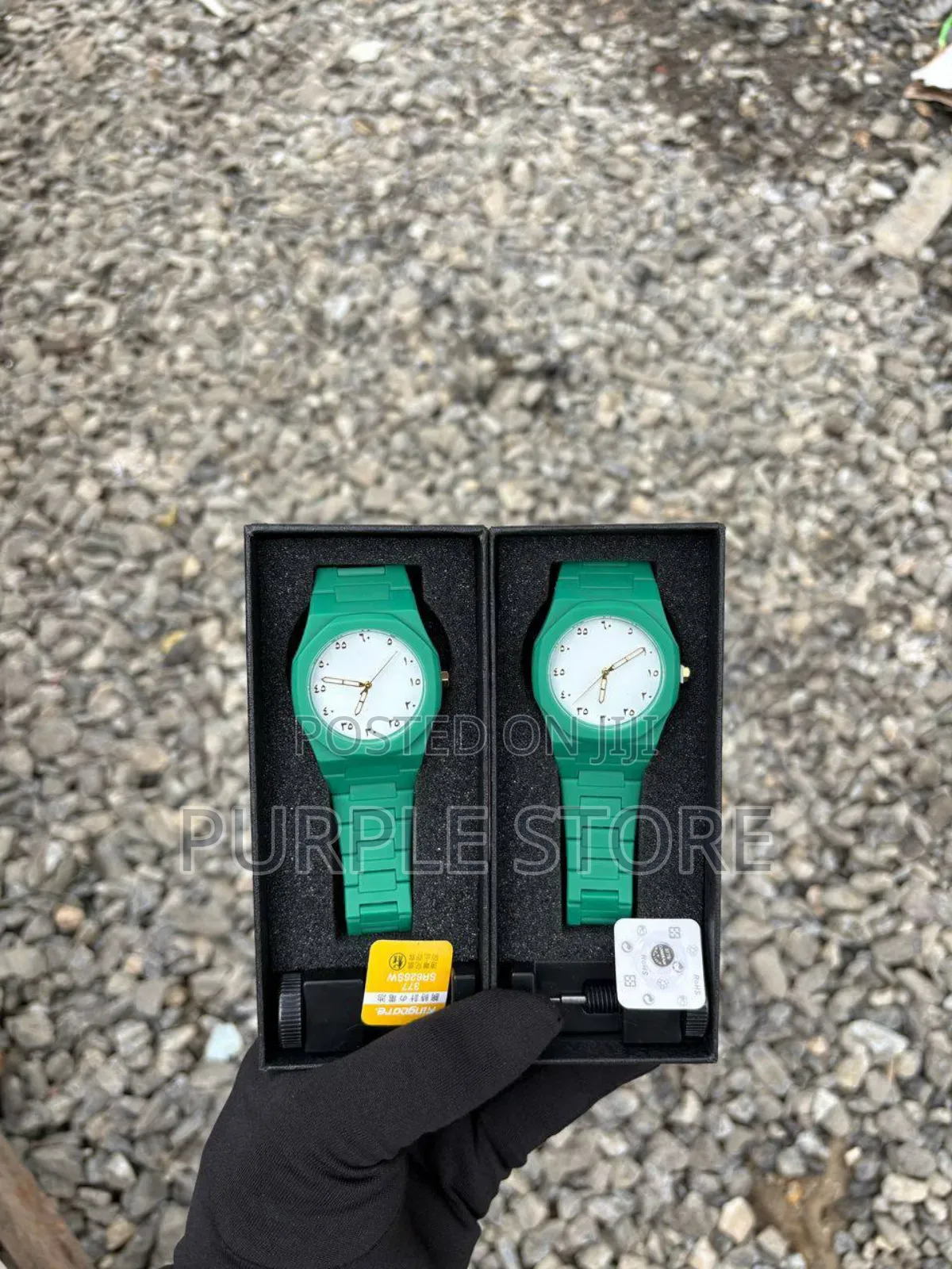 Quality Unisex  Wristwatch  Different  Colours