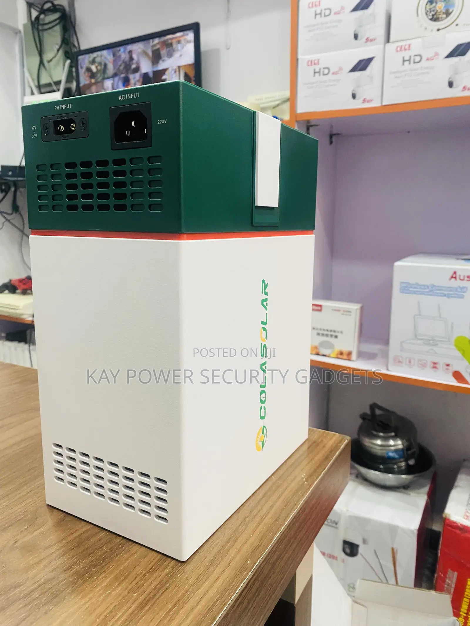 Colasolar 1kwh Solar Generator + 200w Solar Panel