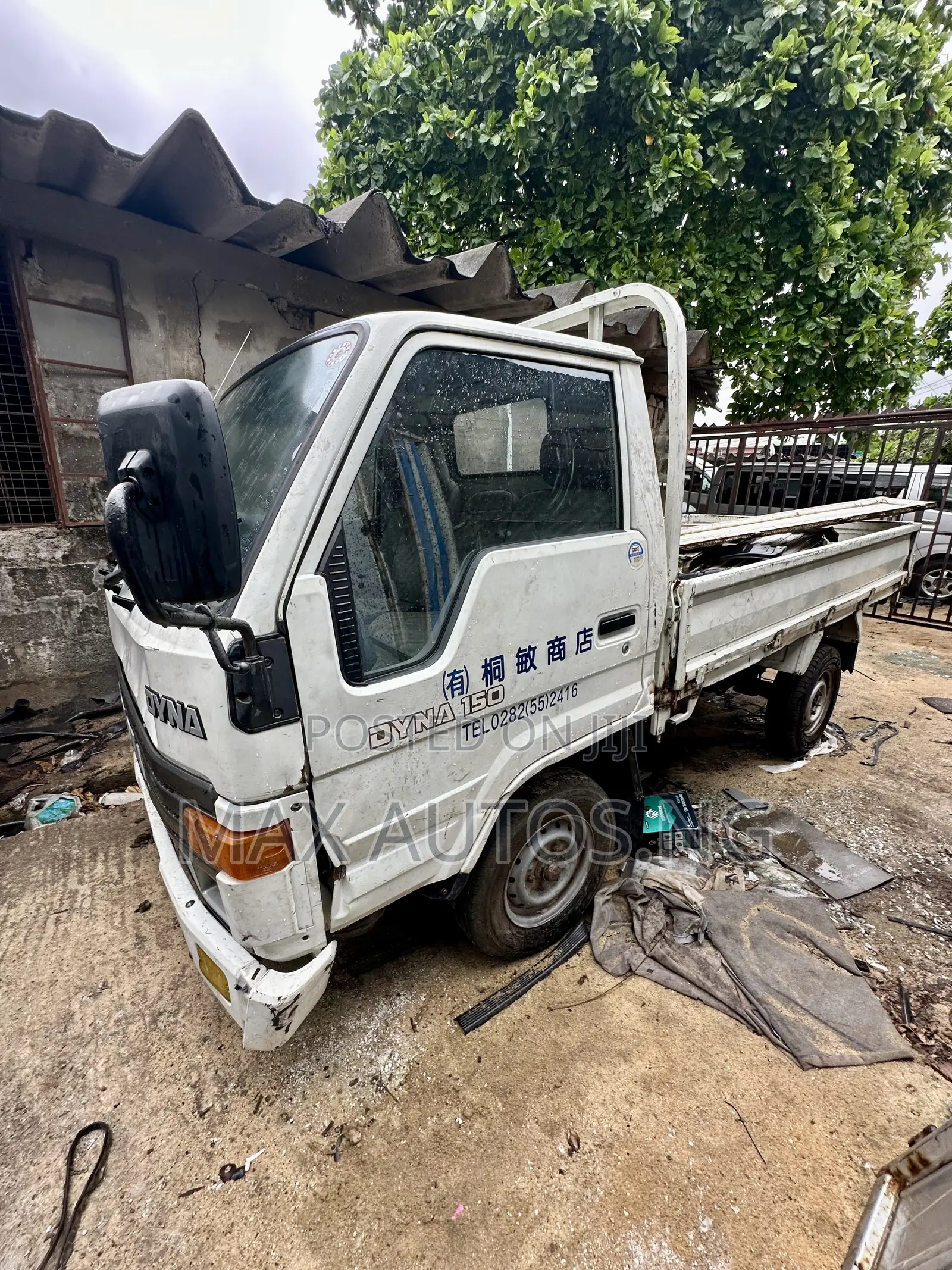 Toyota Dyna 150 2011 White