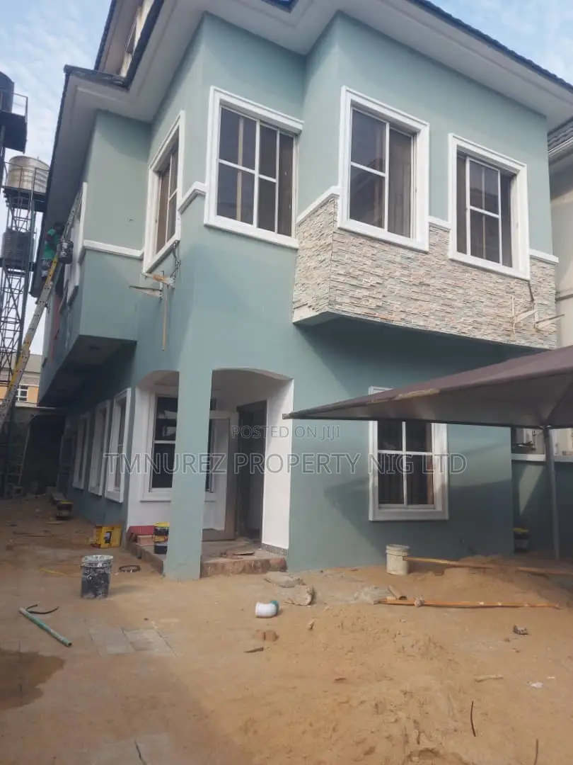 Studio Apartment in Lekki Conseevation, Chevron for rent