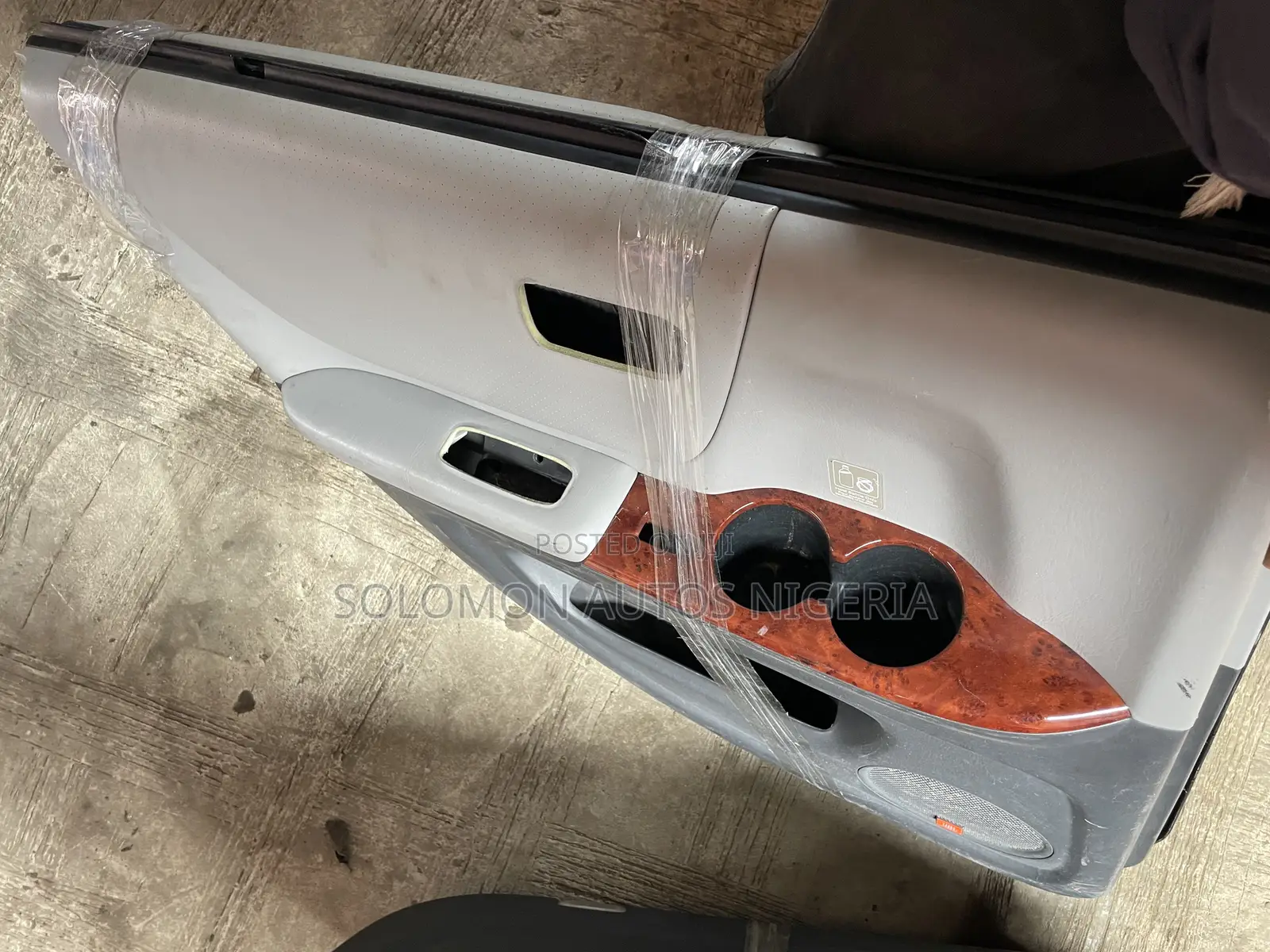 Complete Door Mat for Toyota Highlander 2005 to 2006 Model