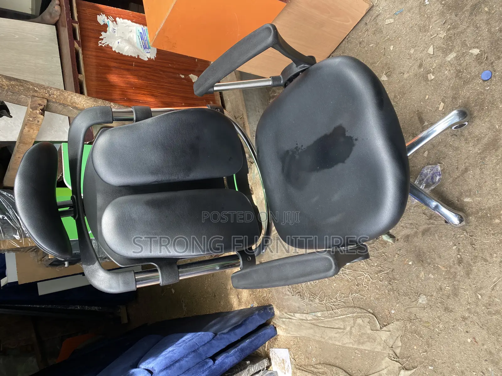 Tokunbo Ergonomic Chair