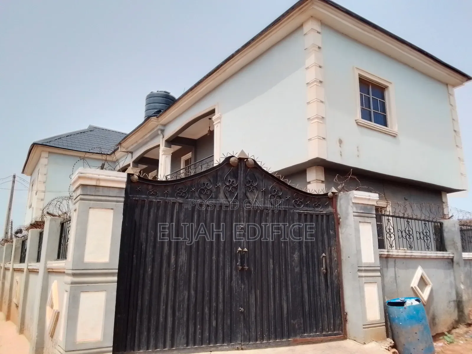 Furnished 8bdrm Block of Flats in Lasustech, Ikorodu Garage for sale