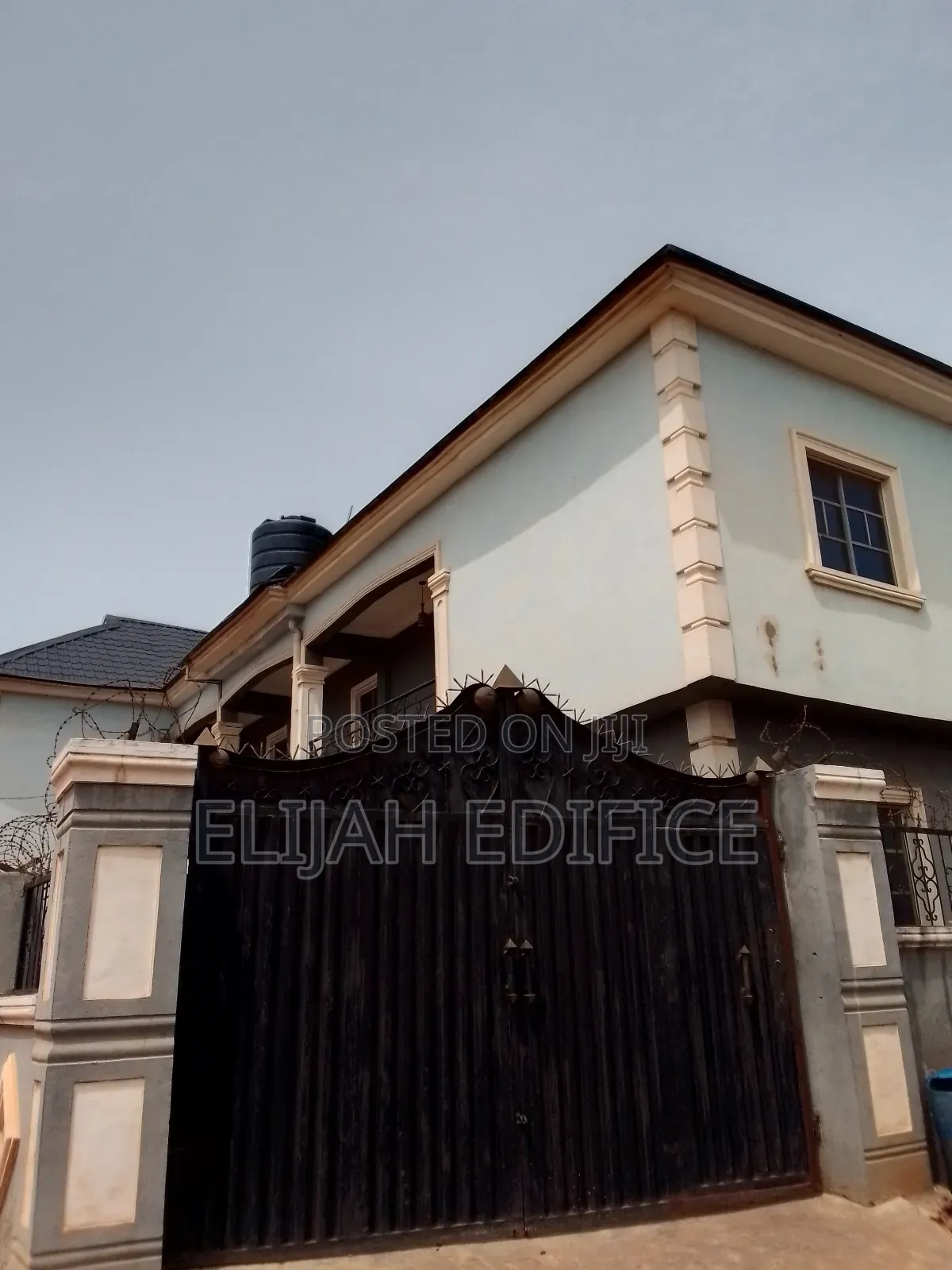 Furnished 8bdrm Block of Flats in Lasustech, Ikorodu Garage for sale