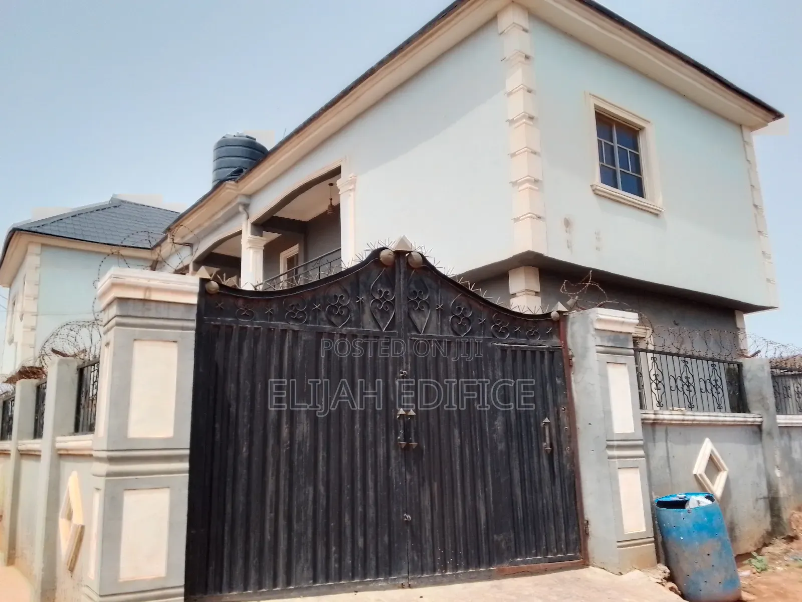 Furnished 8bdrm Block of Flats in Lasustech, Ikorodu Garage for sale
