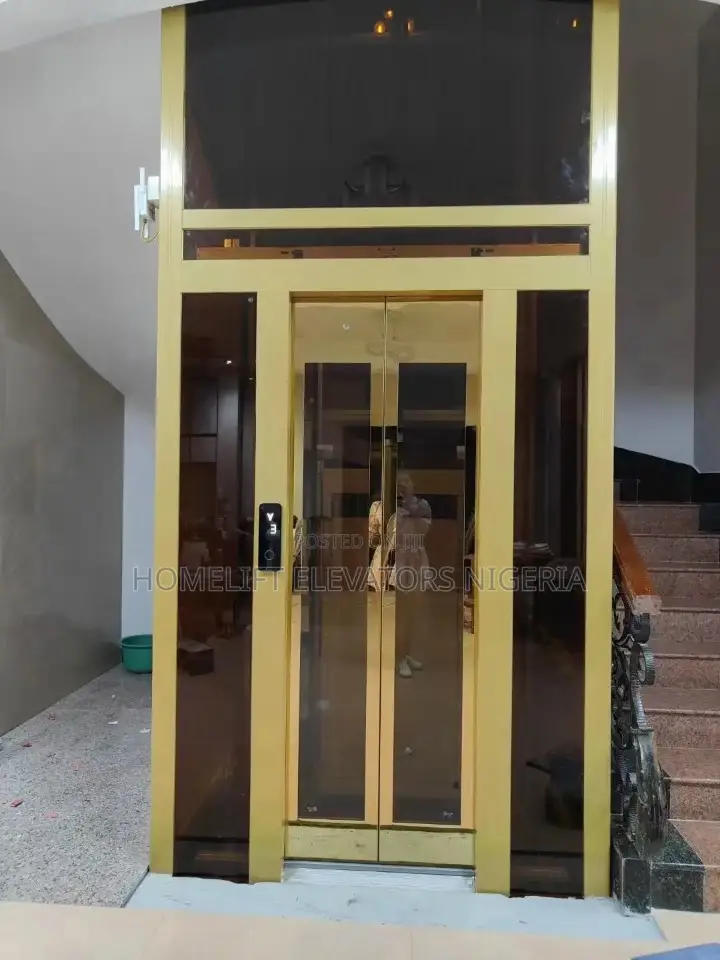 Skyroom Lift