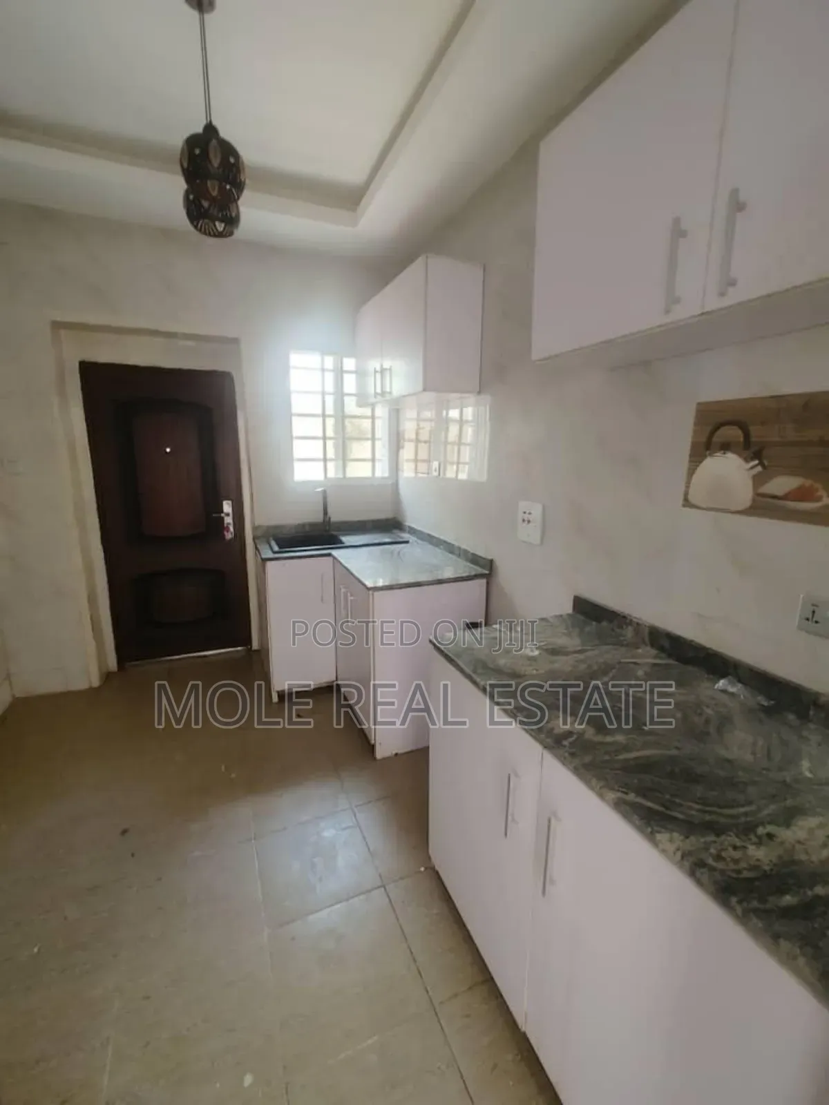 3bdrm Block of Flats in Gowon Estate, Egbeda / Egbeda for sale