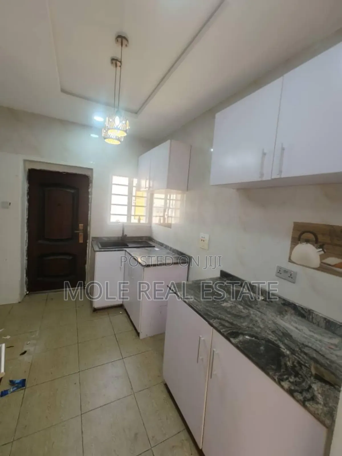 3bdrm Block of Flats in Gowon Estate, Egbeda / Egbeda for sale