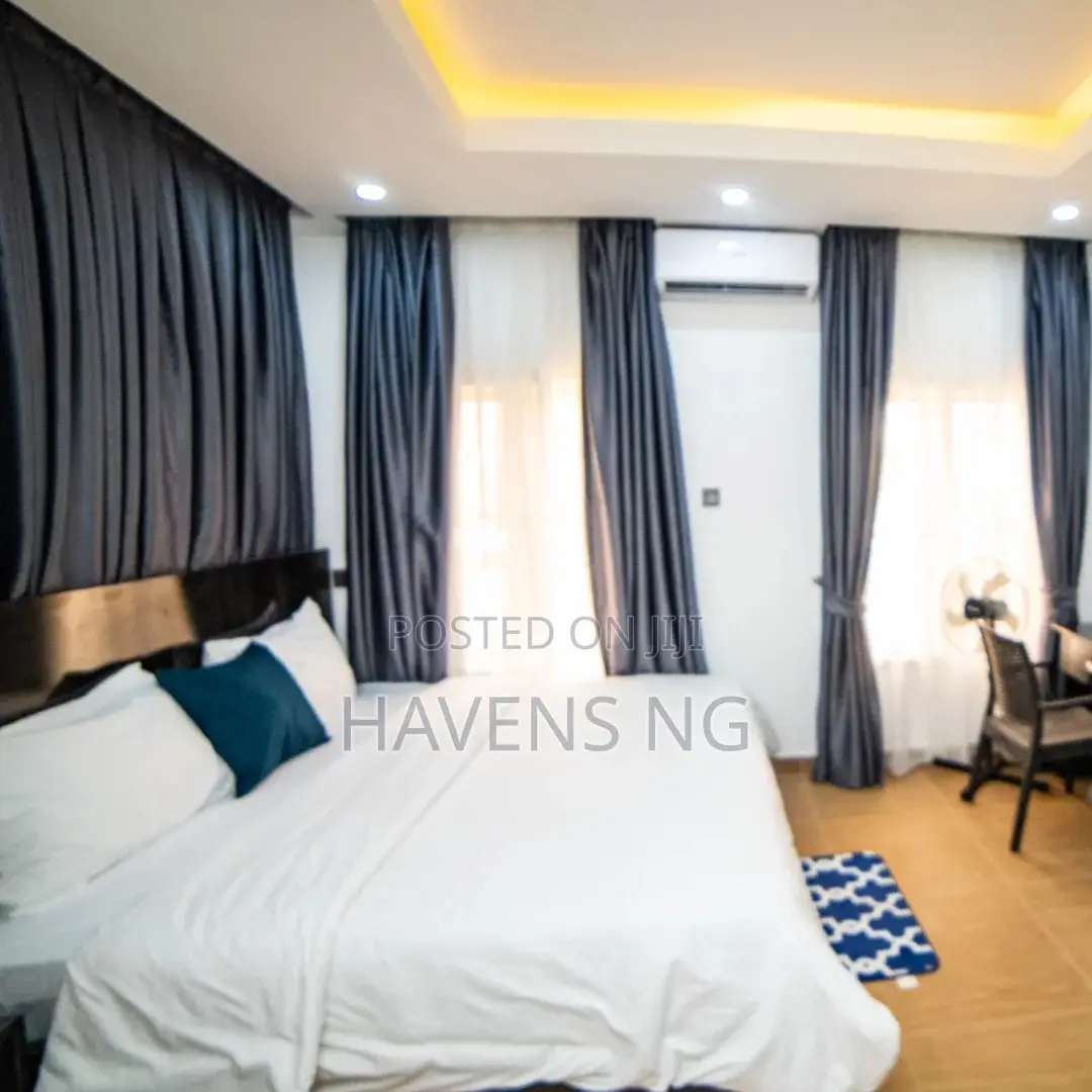 Luxury 1 Bedroom Apartment