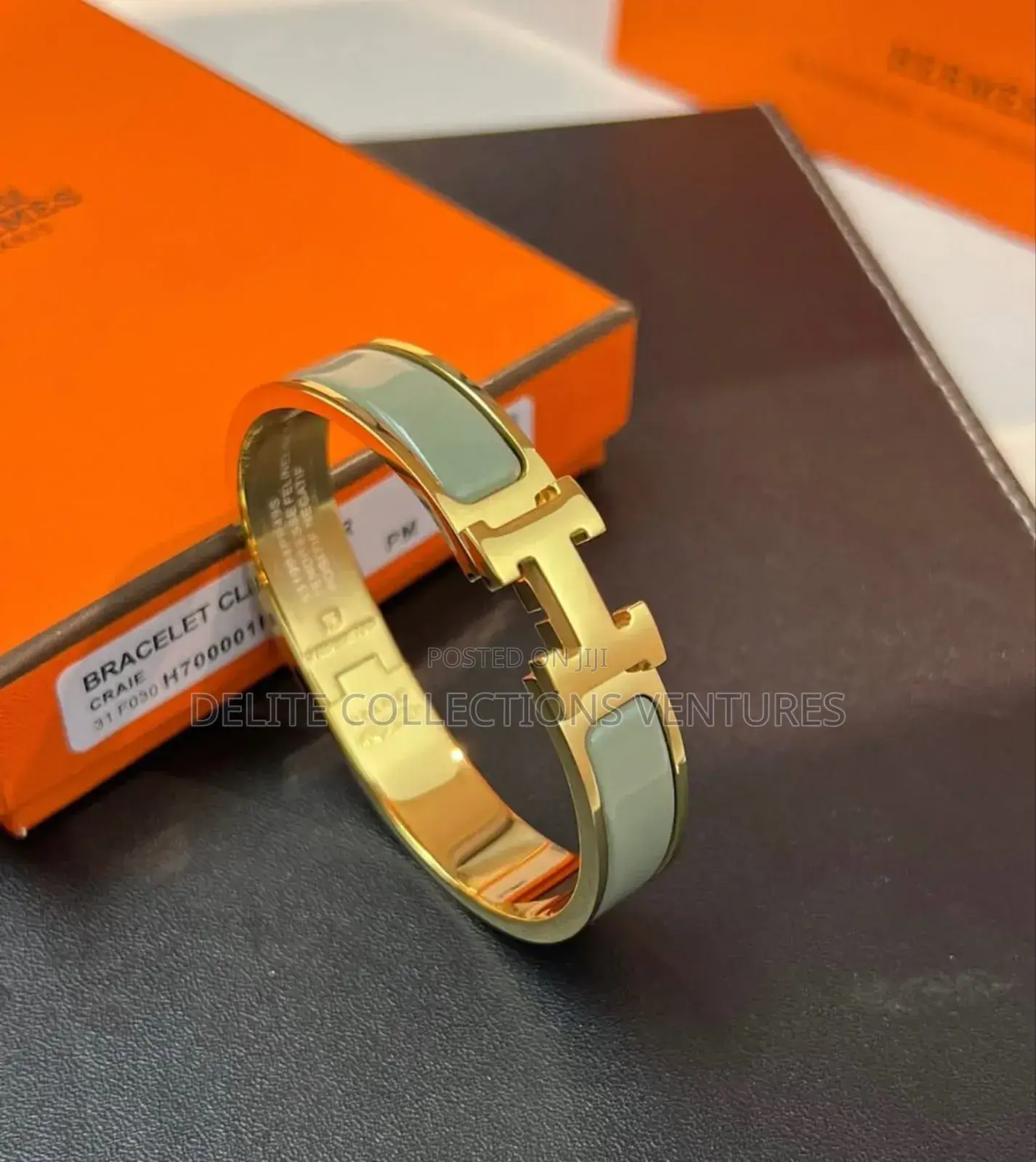 Quality Over Quantity  
Hermès Clich Bracelet