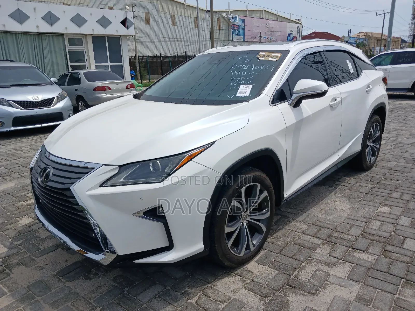 Lexus RX 350 FWD 2017 White