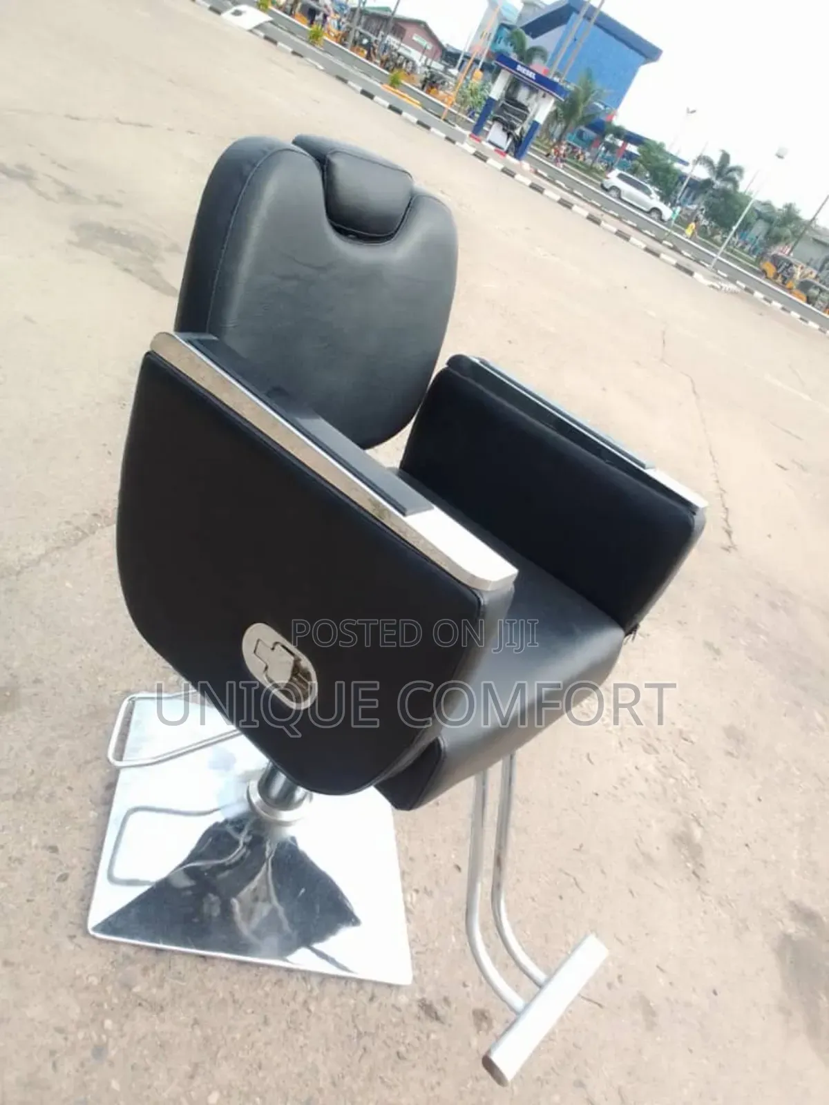 Imported Executive Salon Rolling Recliner Barber Chair