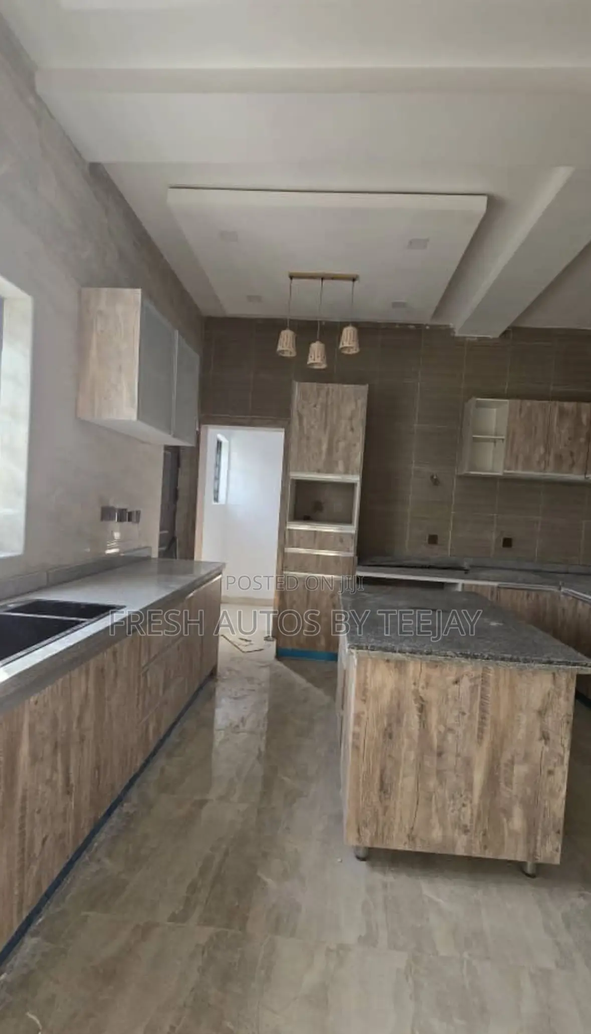 5bdrm Duplex in Omole Phase2 Estate for sale