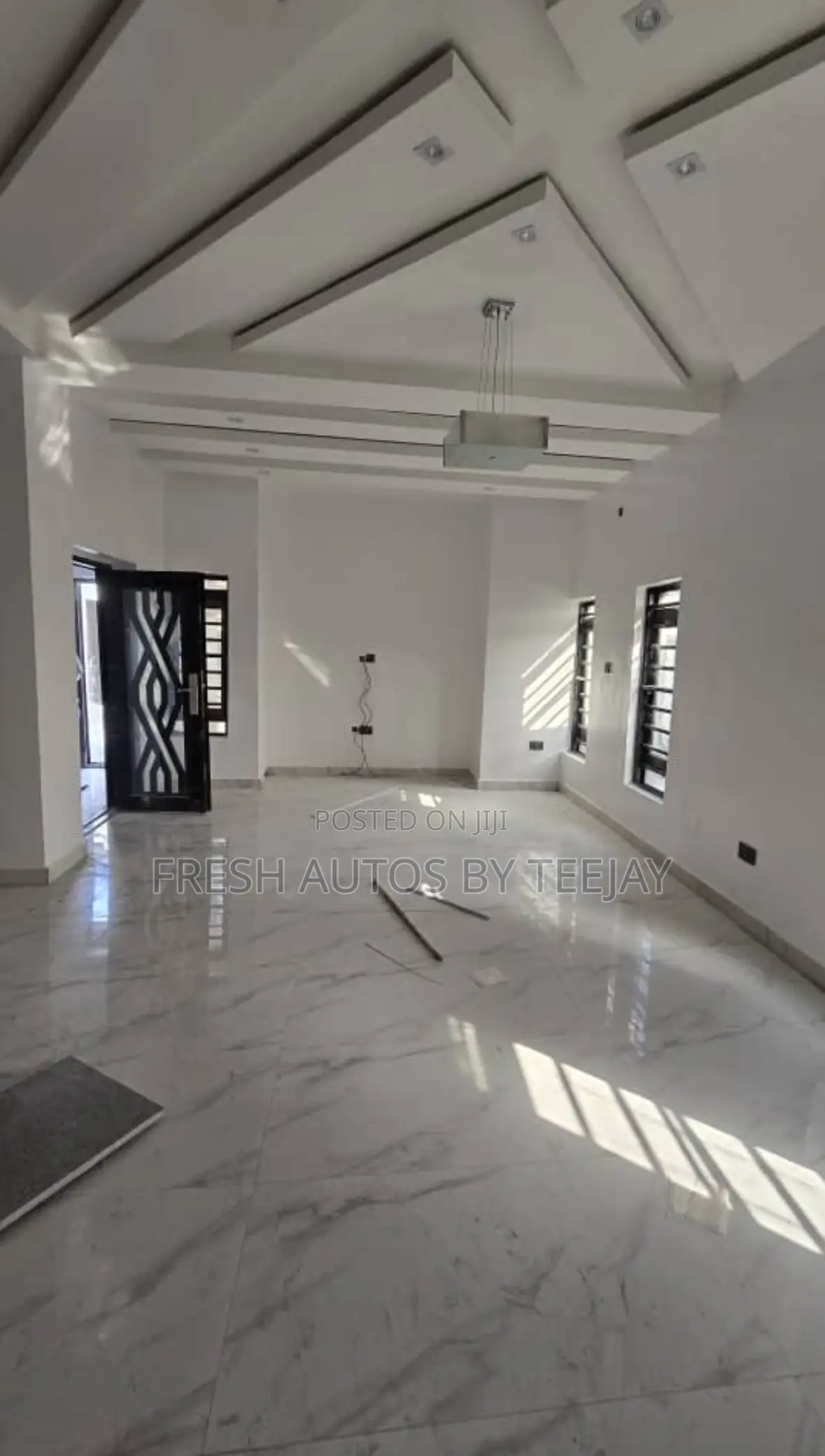 5bdrm Duplex in Omole Phase2 Estate for sale