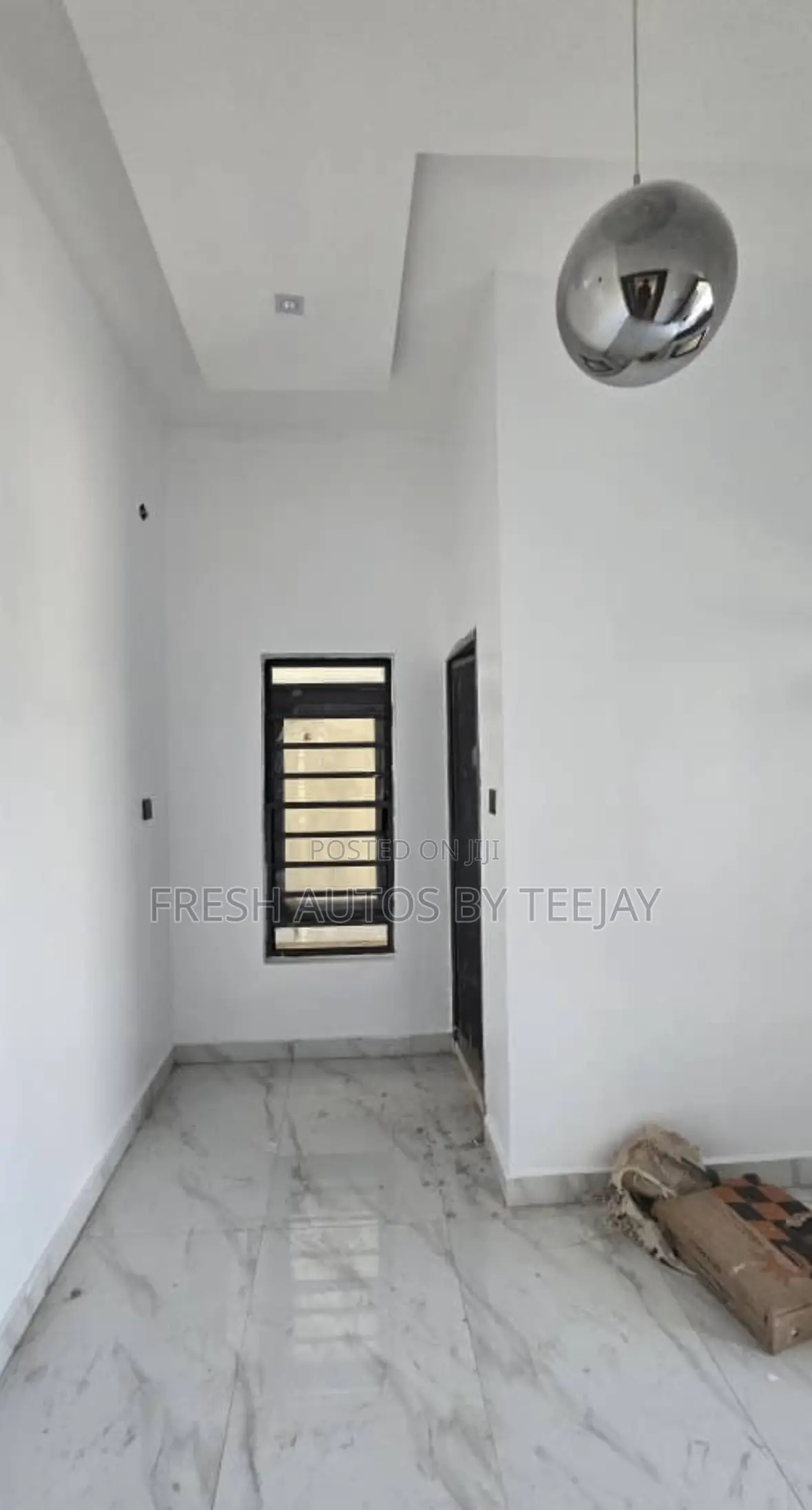 5bdrm Duplex in Omole Phase2 Estate for sale