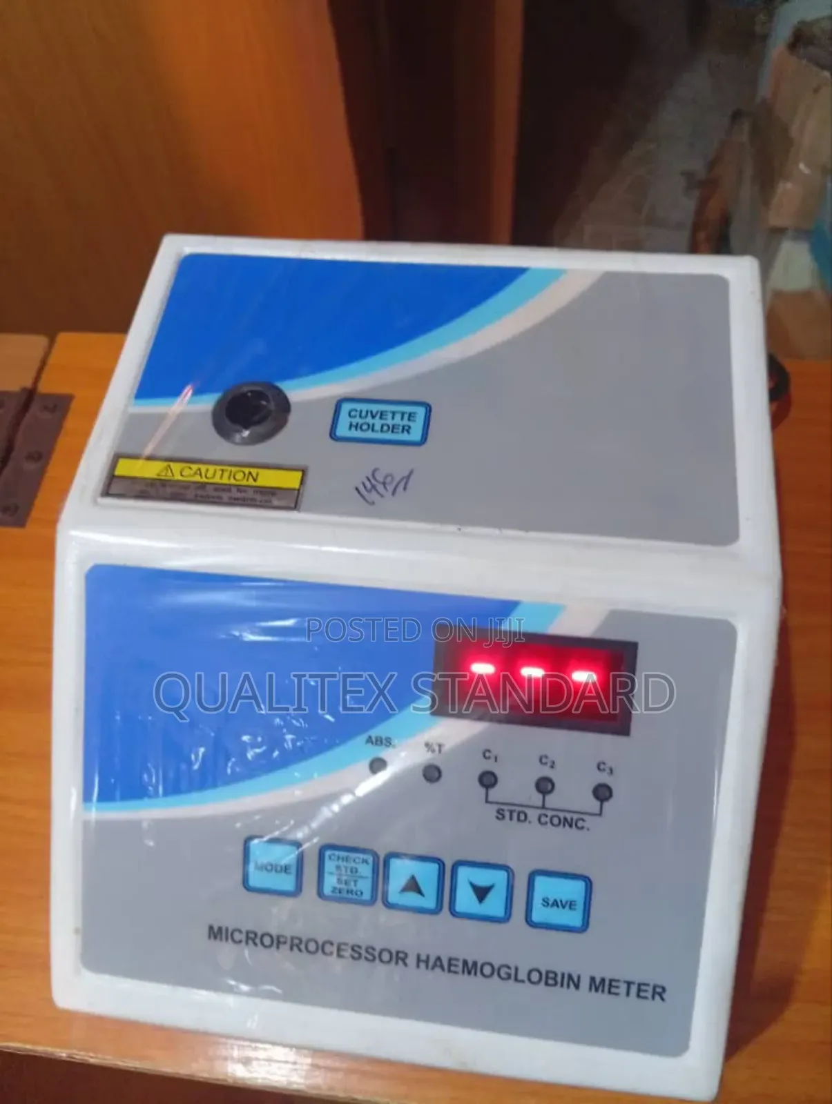 Microprocessor Hemoglobin Meter