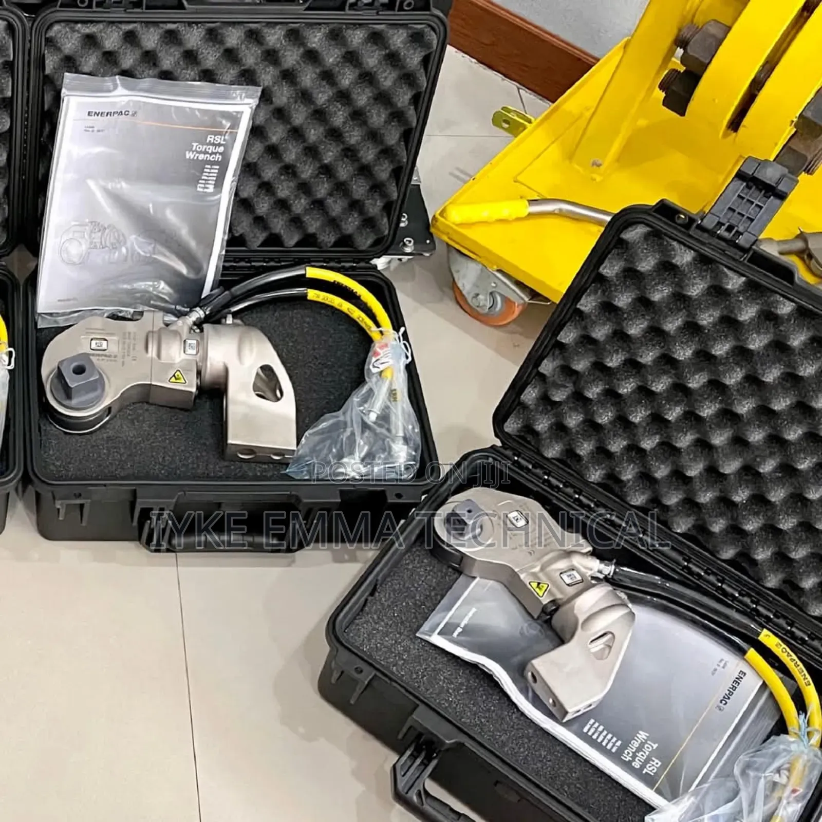 Enerpac Hydraulic Torque Wrench Set, 1- 1/2 In. Square Drive