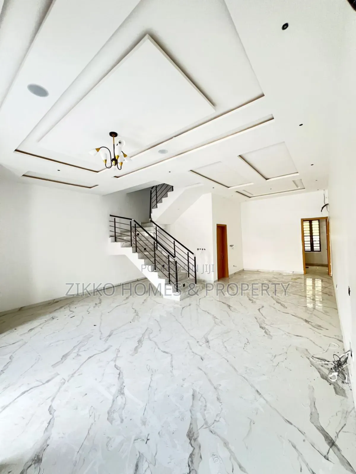 4bdrm Townhouse/Terrace in Harris Drive, Lekki for sale