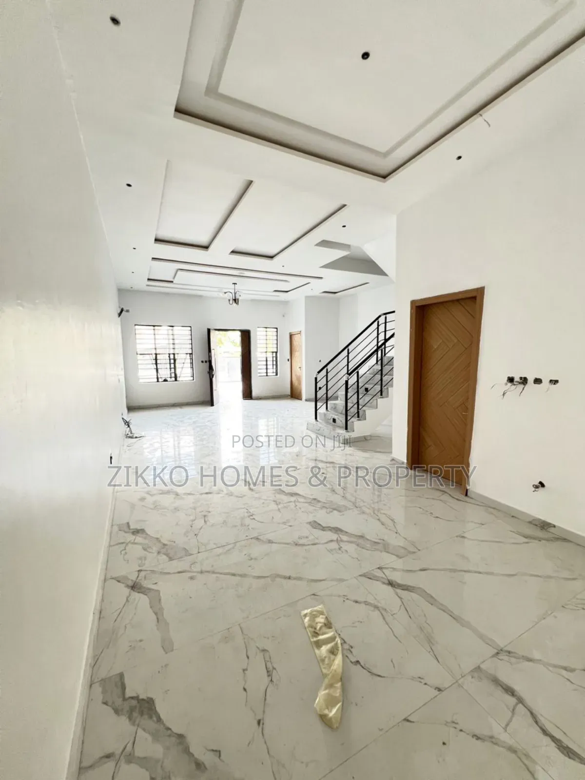 4bdrm Townhouse/Terrace in Harris Drive, Lekki for sale