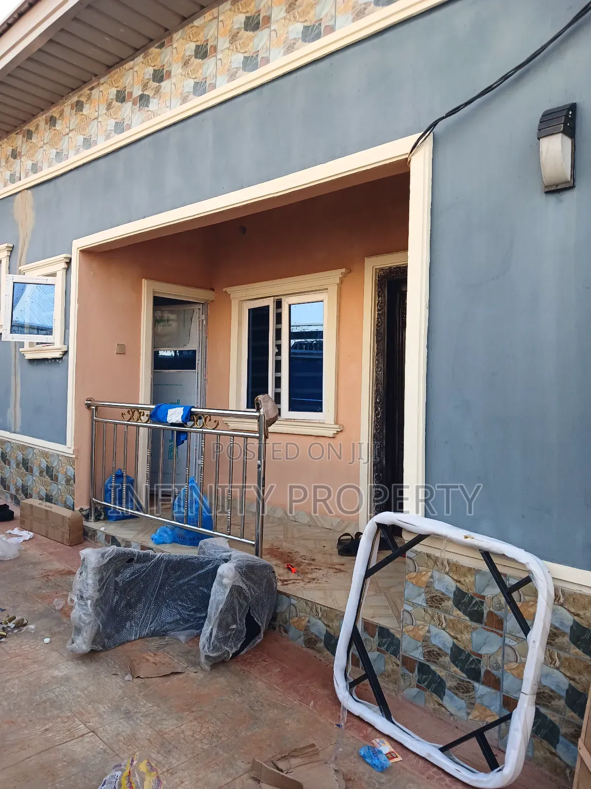 2bdrm Block of Flats in Obe, Benin City for sale
