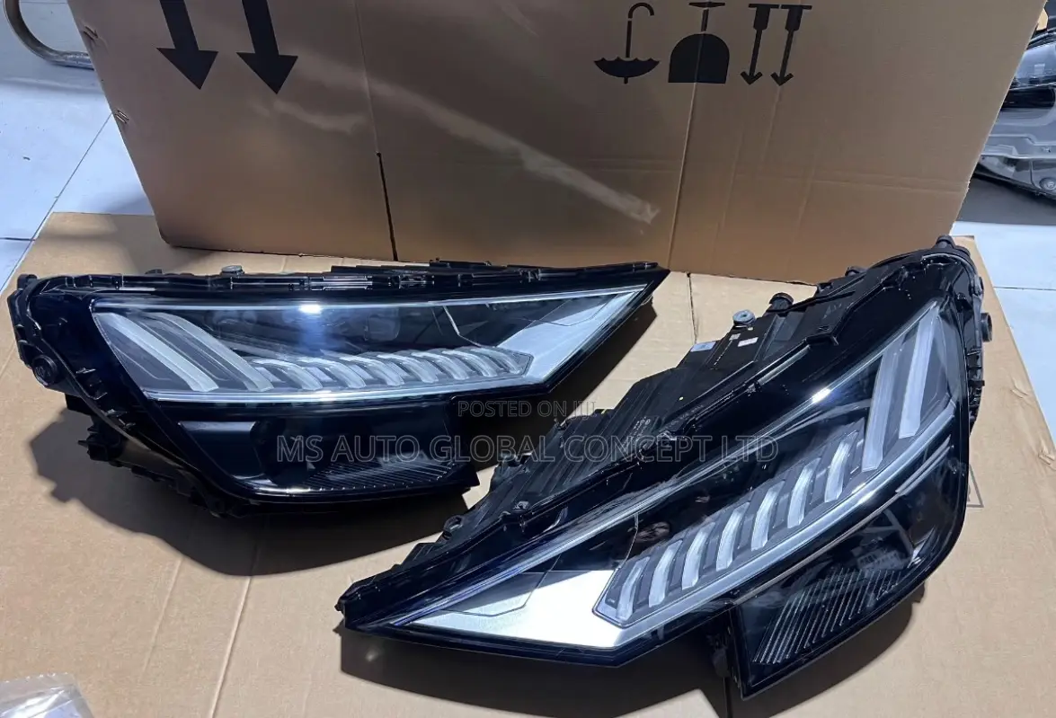 Audi Q8 Headlights