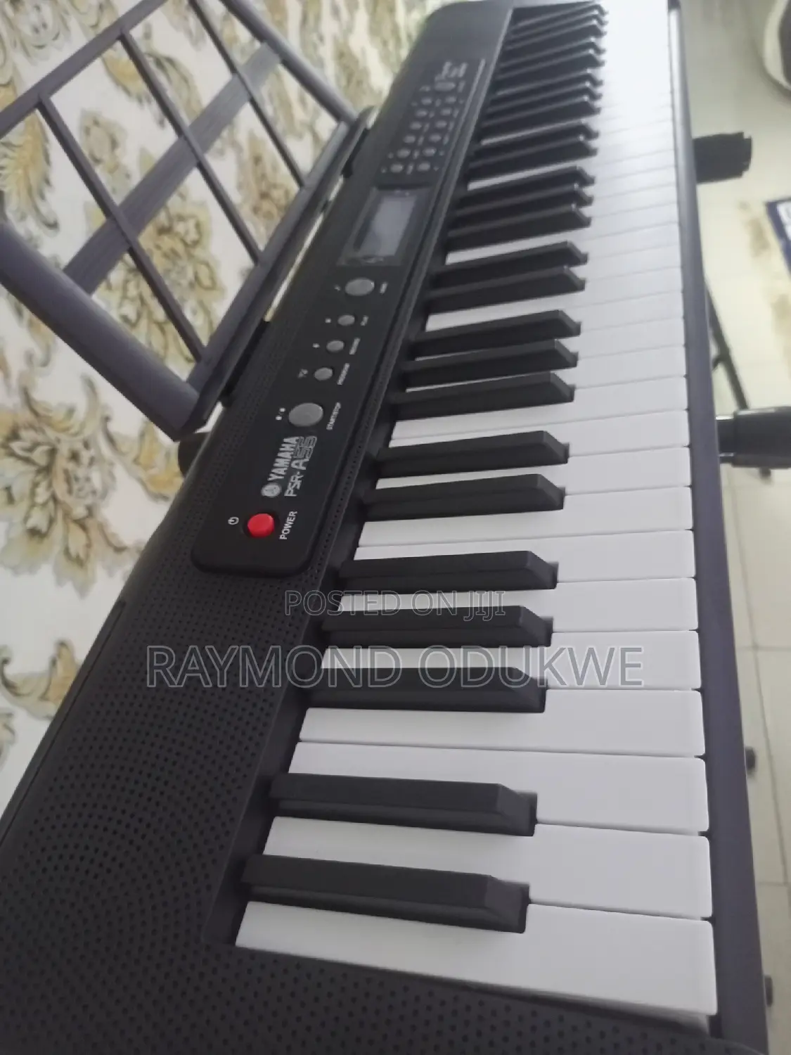 Yamaha Portable 61keys Keyboard Piano
