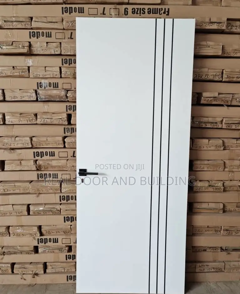 High Quality White HDF Wooden Door (63dsa)
