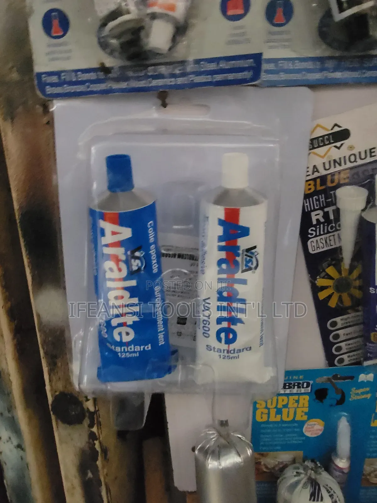 Araldite Big and Small Adhesive Gum