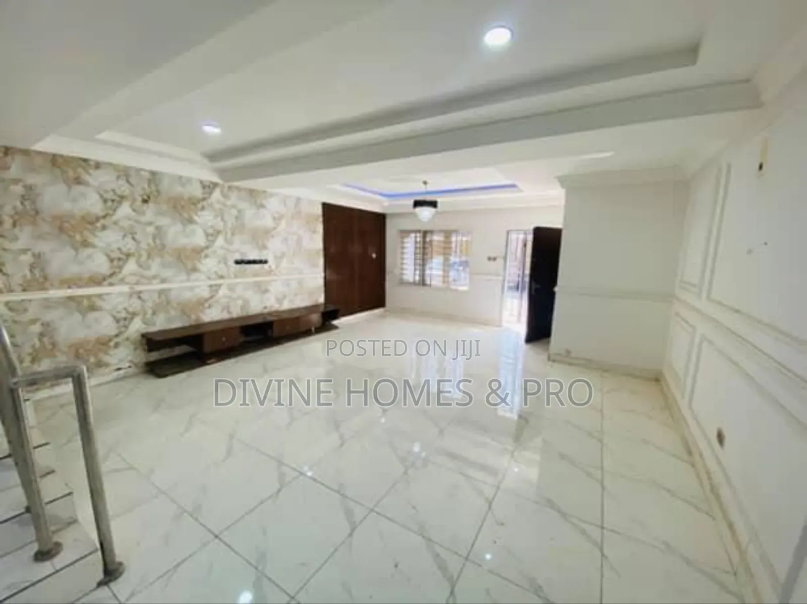 4bdrm Duplex in Kaura for sale