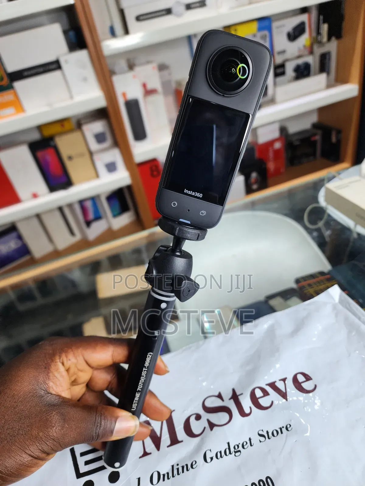 Insta360 X3 Action Camera With Free Stick
