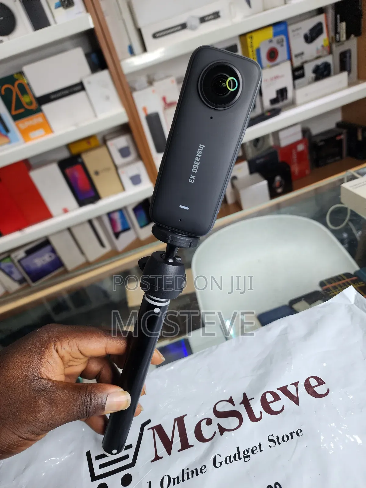 Insta360 X3 Action Camera With Free Stick