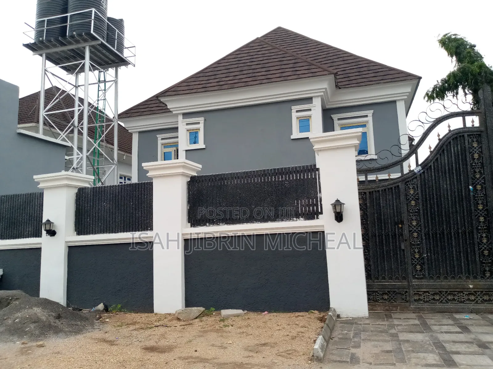 4bdrm Duplex in F01 Kubwa for rent