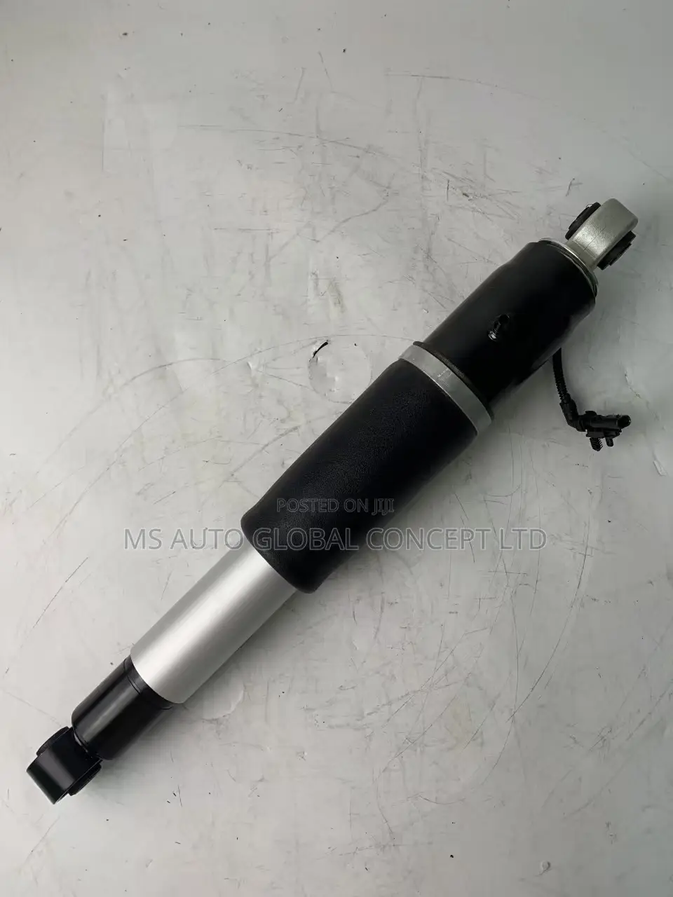 Cadillac Escalade Back Shock 2016