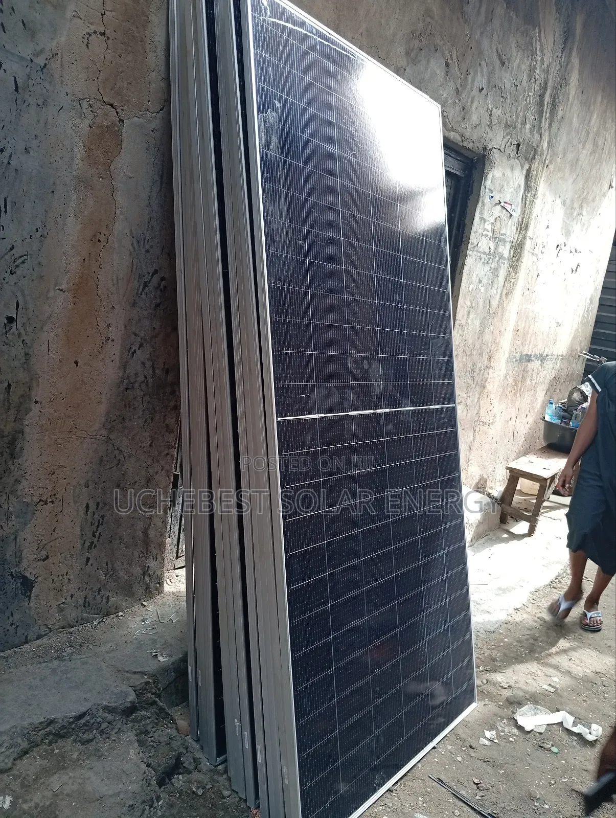 630w/48v/156cell Jinko Panel by Fetcher