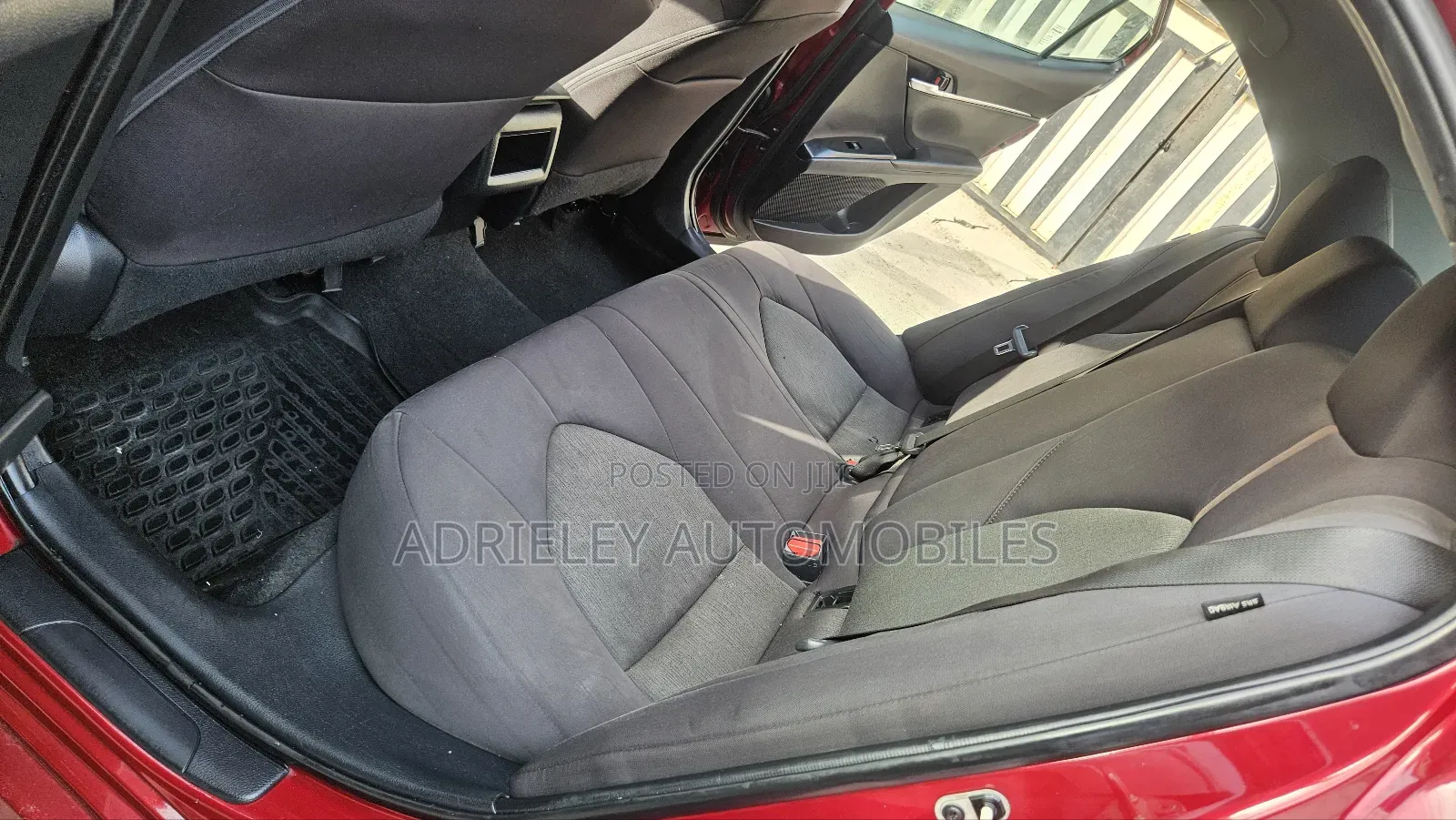 Toyota Camry LE FWD 2020 Burgundy
