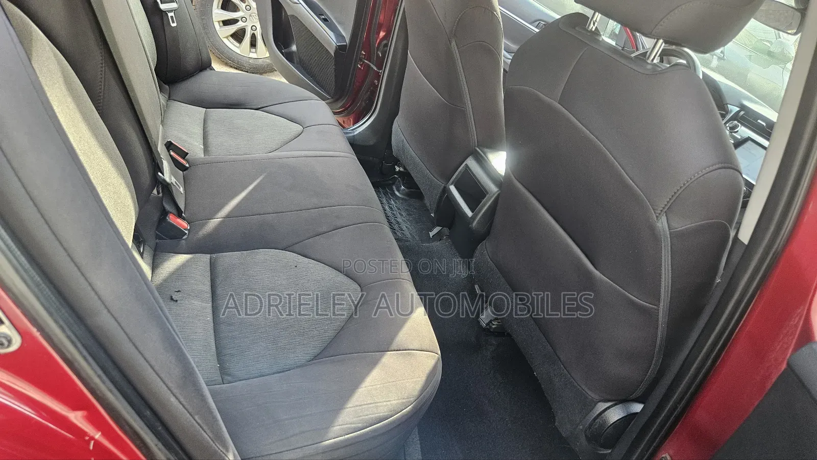 Toyota Camry LE FWD 2020 Burgundy