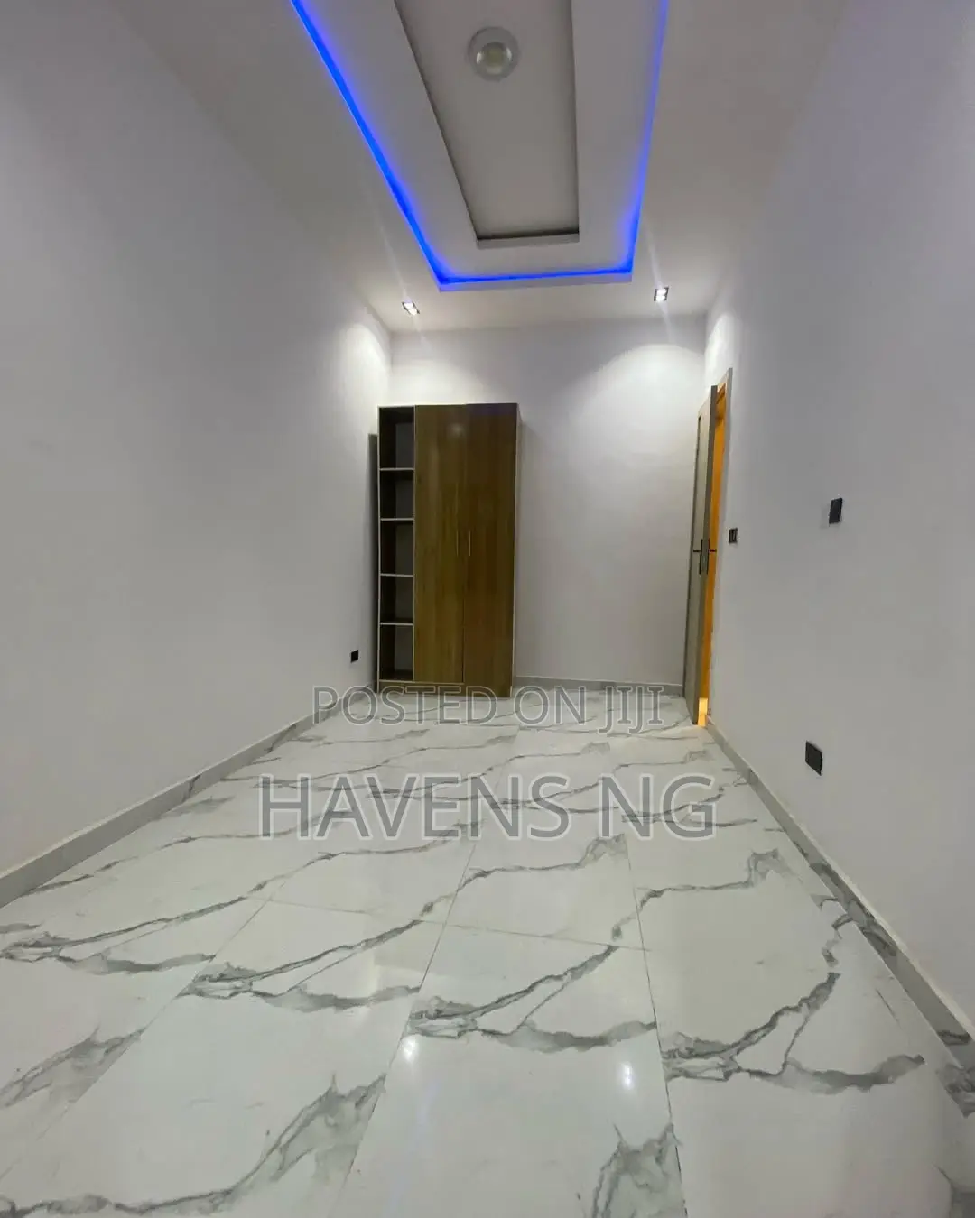 5bdrm Duplex in Lekki Phase 2 for sale