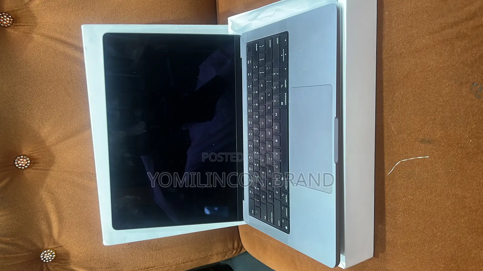 Laptop Apple MacBook Pro 2021 M1 16GB Apple M1 Pro SSD 512GB