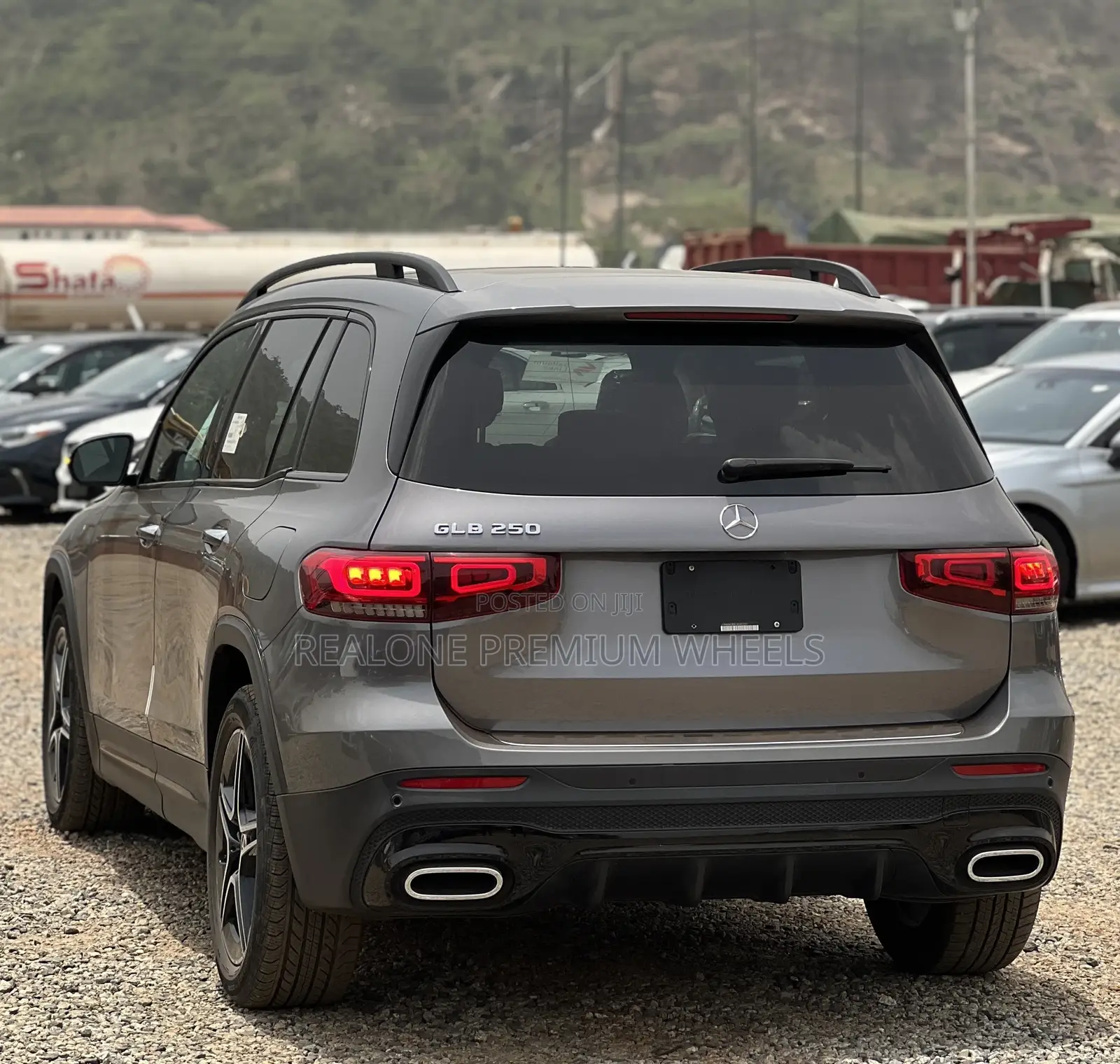 Mercedes-Benz GLB-Class GLB 250 4MATIC 2020 Gray