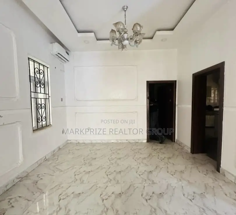 5bdrm Duplex in Ikeja Gra Lagos for sale