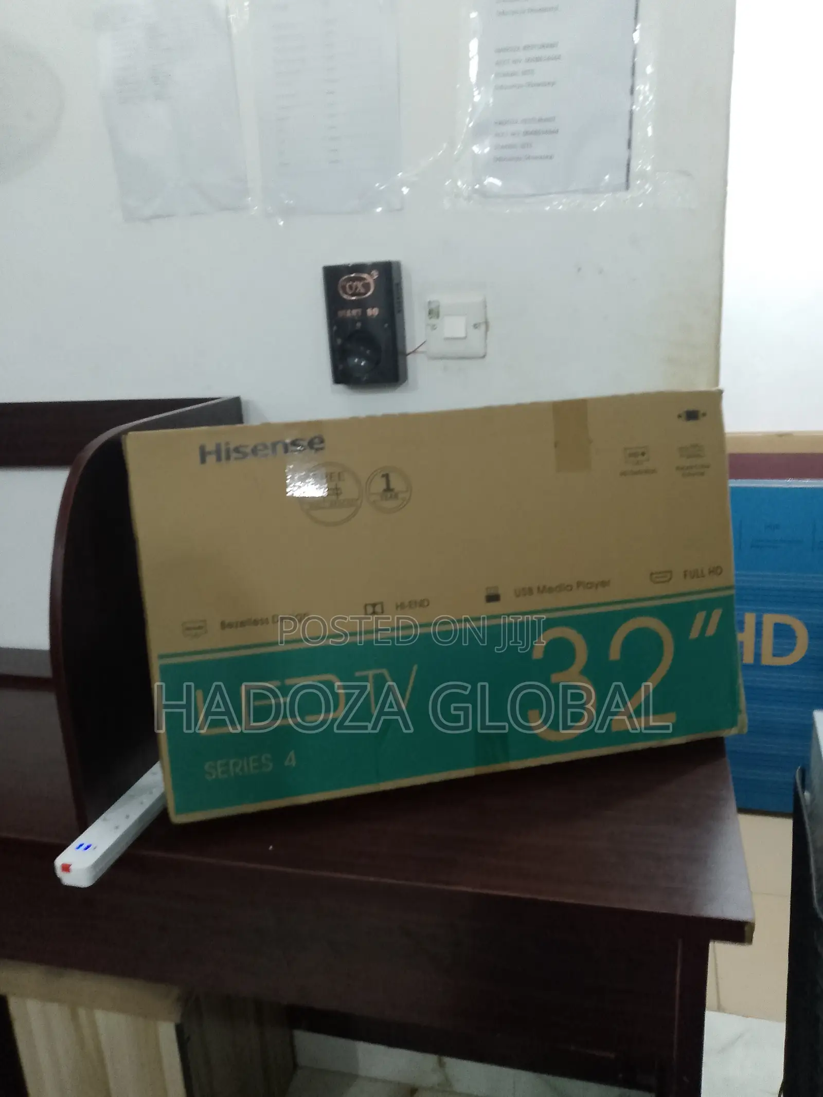 Hisense 32-inch Tv – Great For Bedroom Or Office