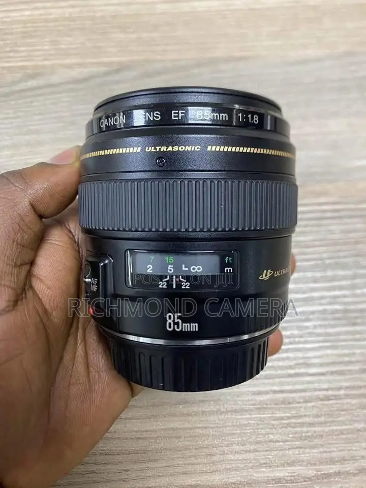 Canon 85mm F1.8